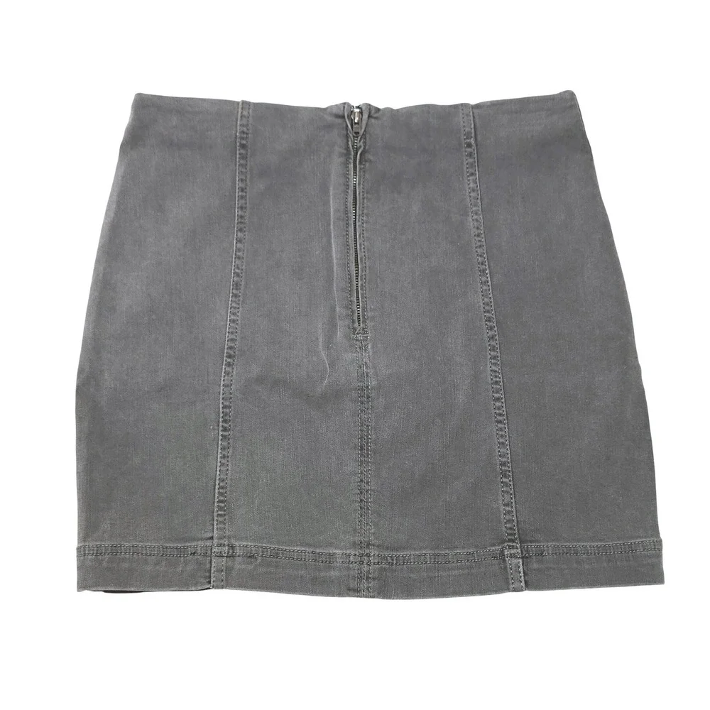 Free People Modern Femme Gray Denim Mini Skirt Size 10‎ Back Zip Stretch Seamed